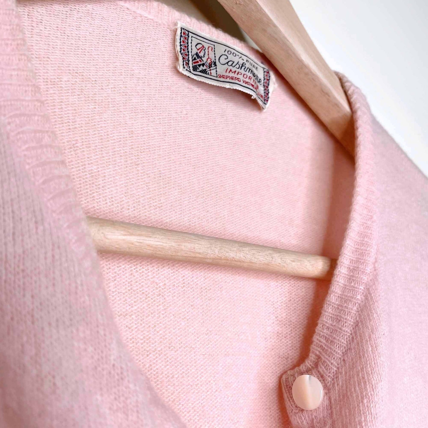 Vintage Shepard Knitwear Co. pink cashmere cardigan - size Small