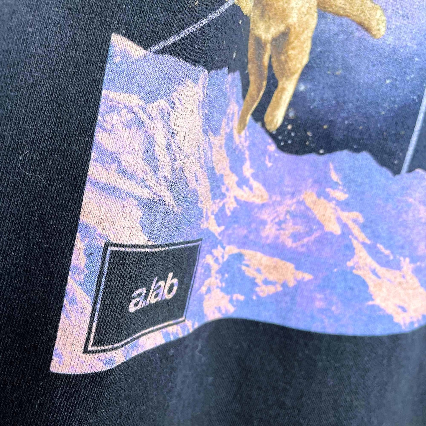 a.lab space cats graphic tee - size large