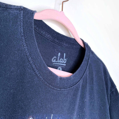 a.lab space cats graphic tee - size large