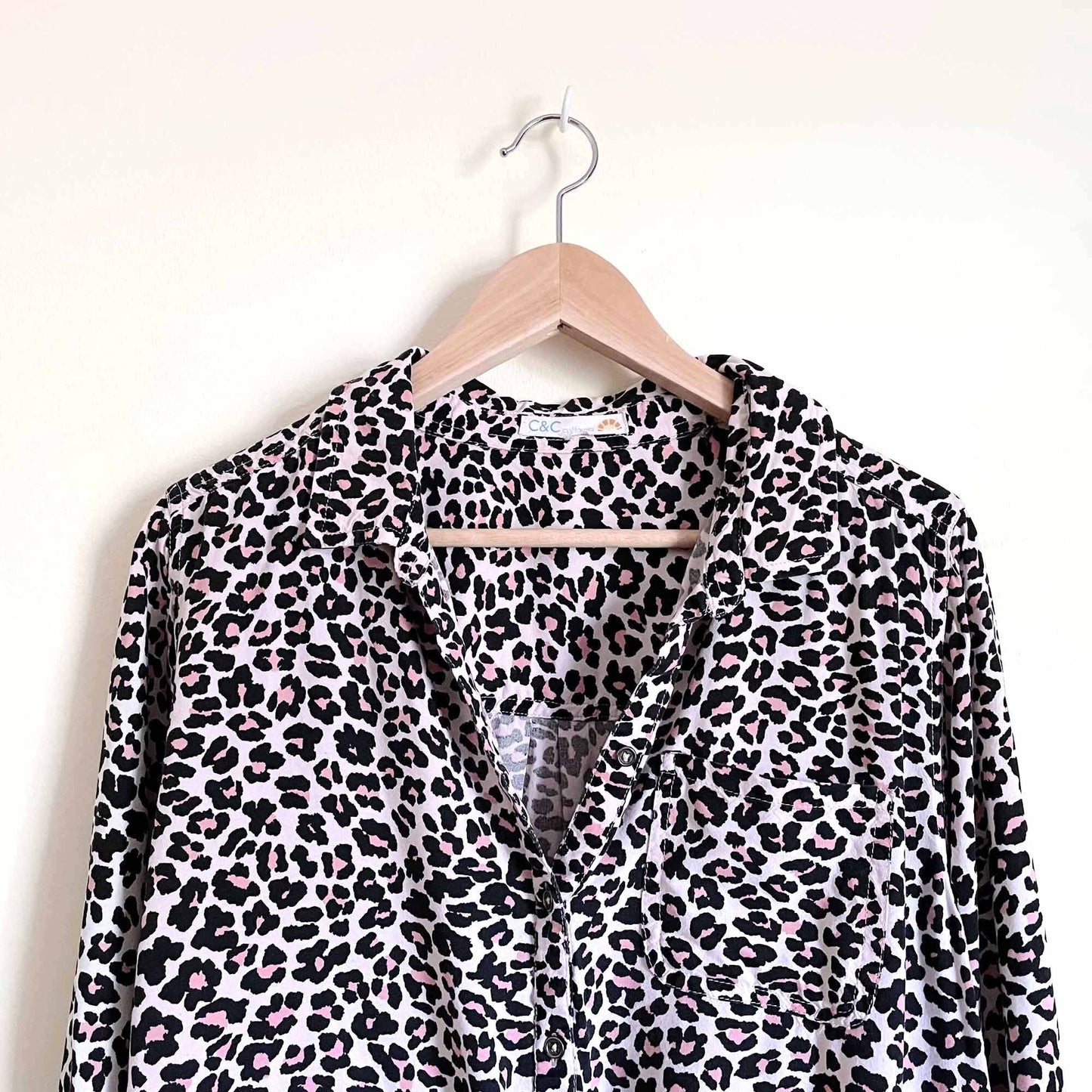 c&c california leopard twist-front button down - size large