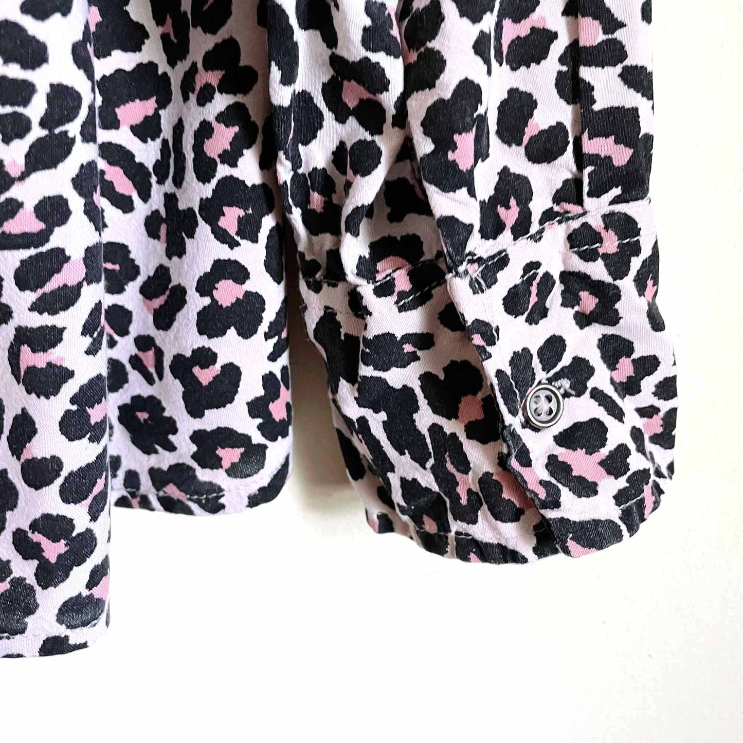 c&c california leopard twist-front button down - size large