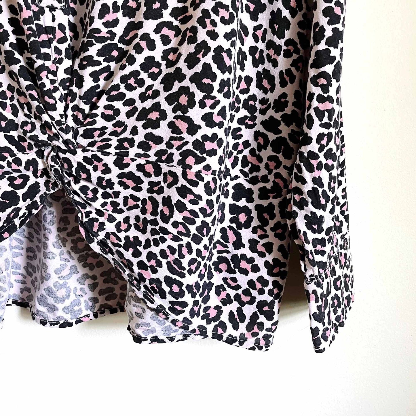 c&c california leopard twist-front button down - size large
