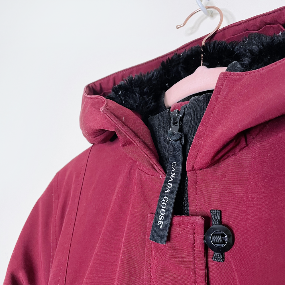 canada goose red long down expedition puffer parka - size small