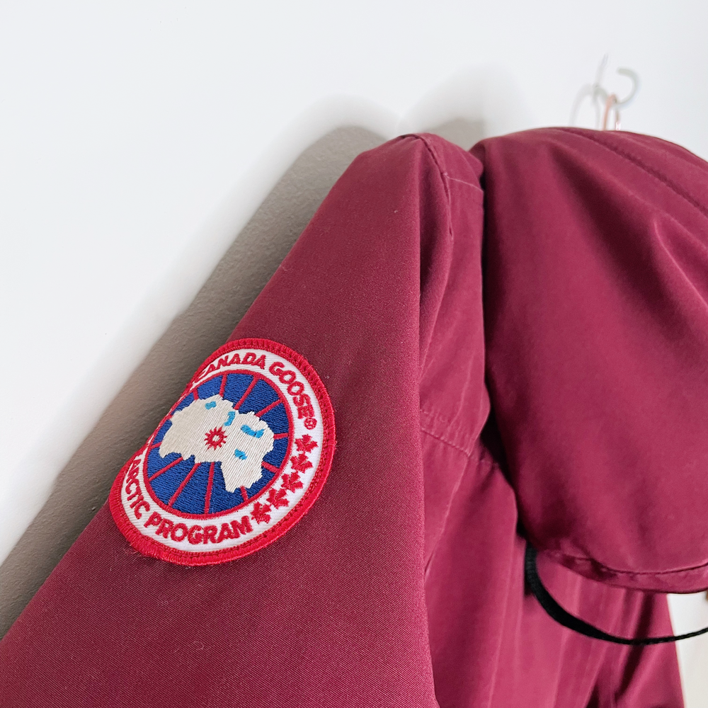 canada goose red long down expedition puffer parka - size small
