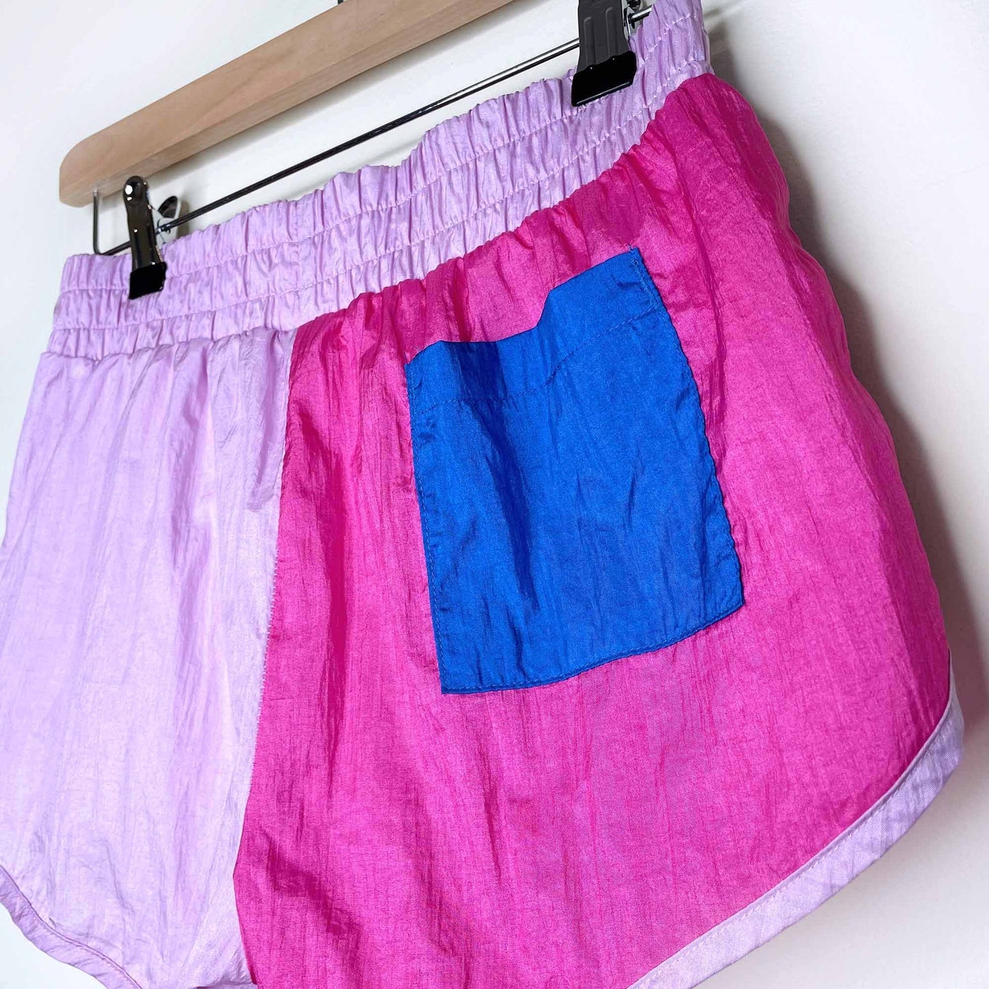 vintage champion gym track shorts - size xs