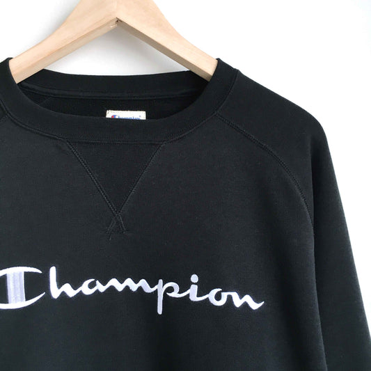 champion classic crewneck embroidered logo sweatshirt - size large