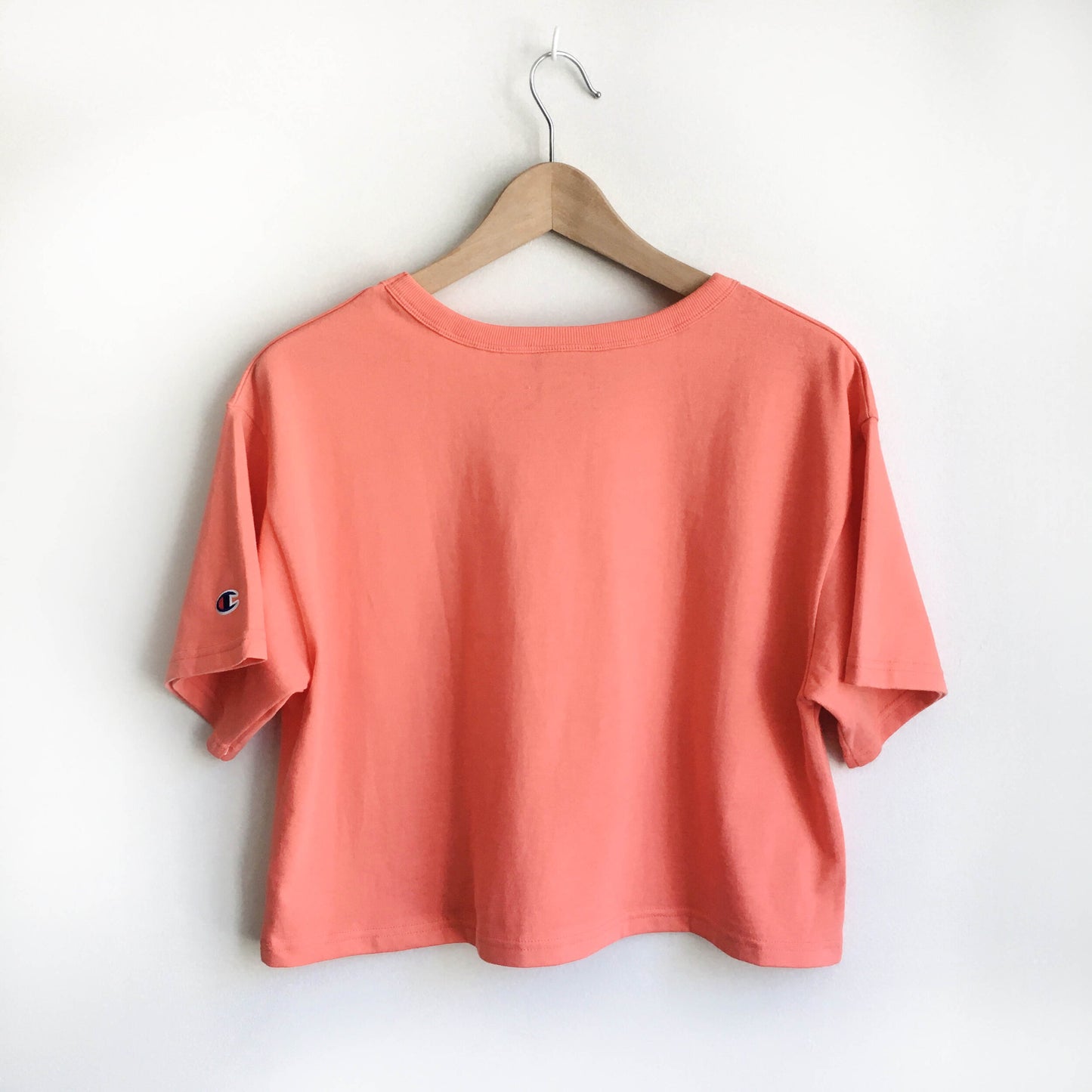 Champion crop shadow c tee - size Medium