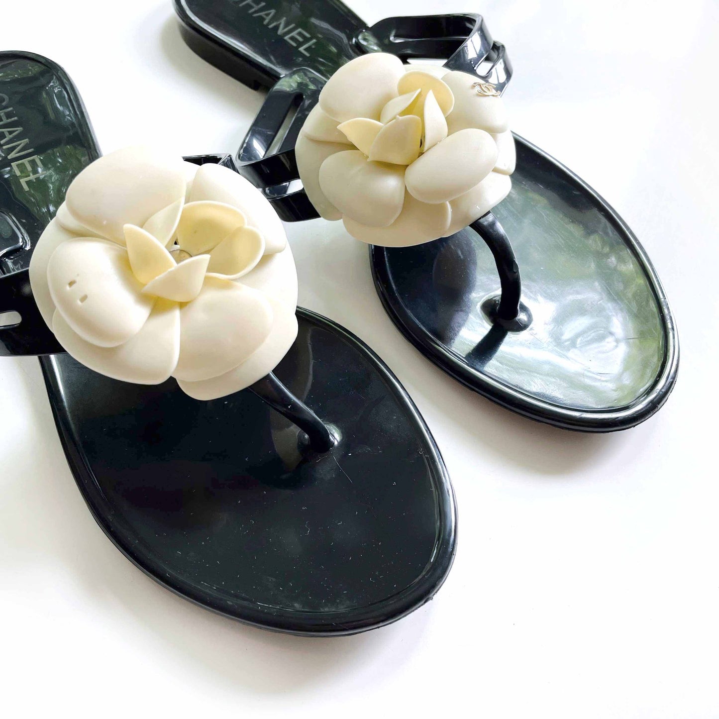 chanel camellia flower thong jelly sandals - size 39