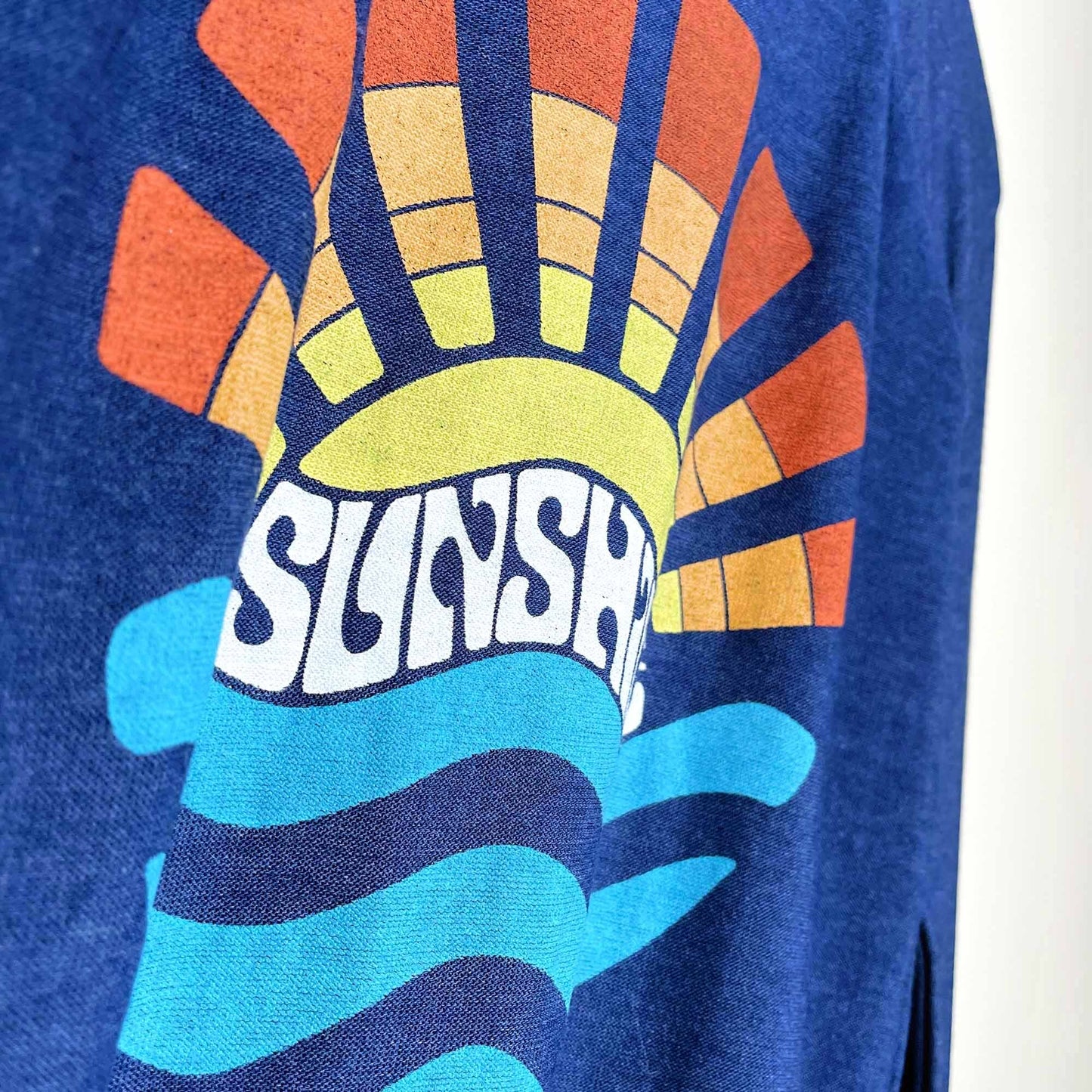 chaser raglan sunshine sweatshirt - size xs
