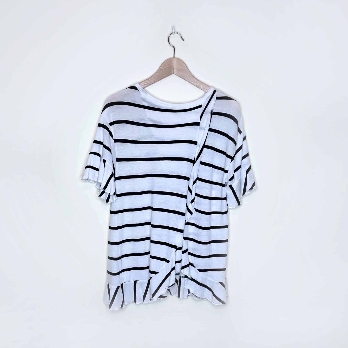 chaser oversized striped ruffle sleeve hem open back tee - size xs