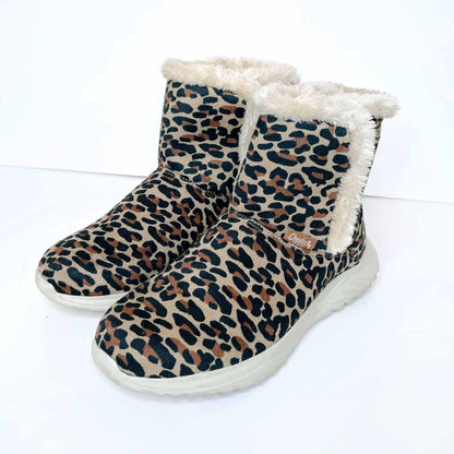 cheeks fitbody leopard comfort sport boots - size 9