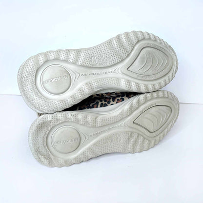cheeks fitbody leopard comfort sport boots - size 9
