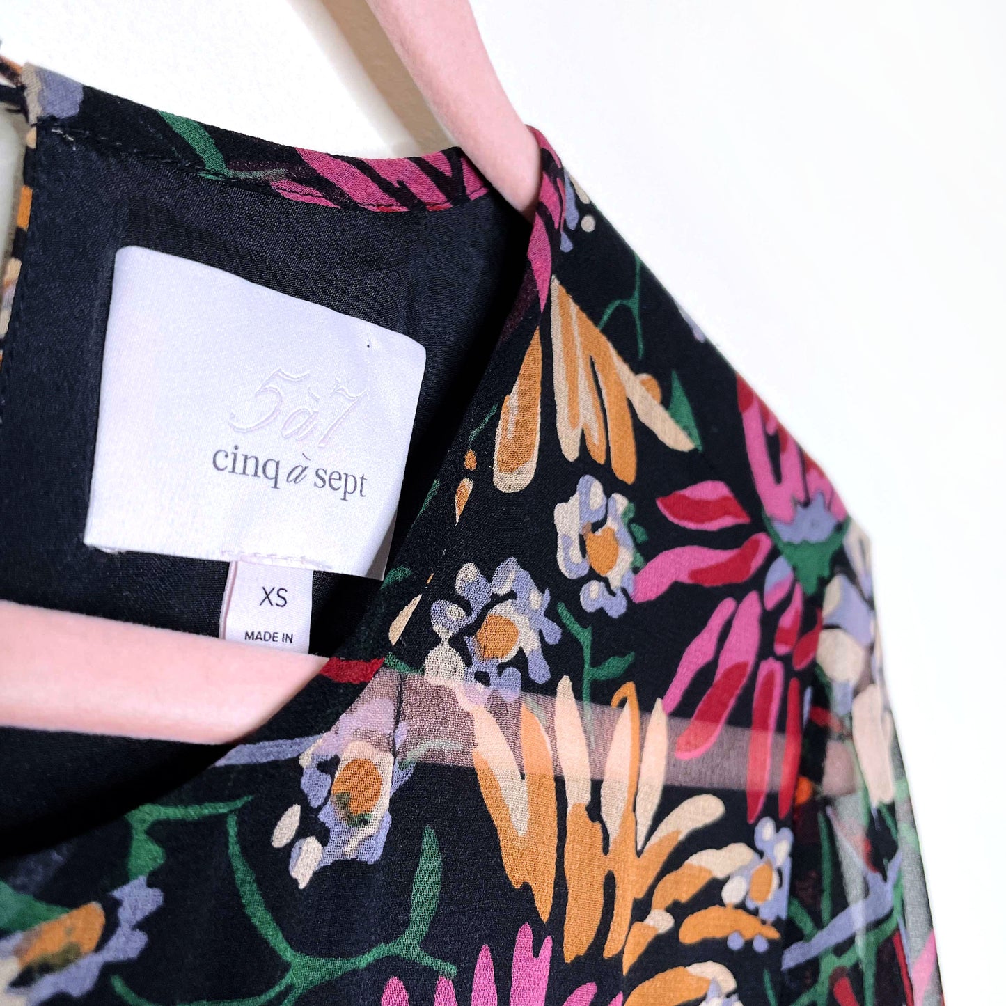 cinq a sept 2022 black floral silk chiffon blouse - size xs