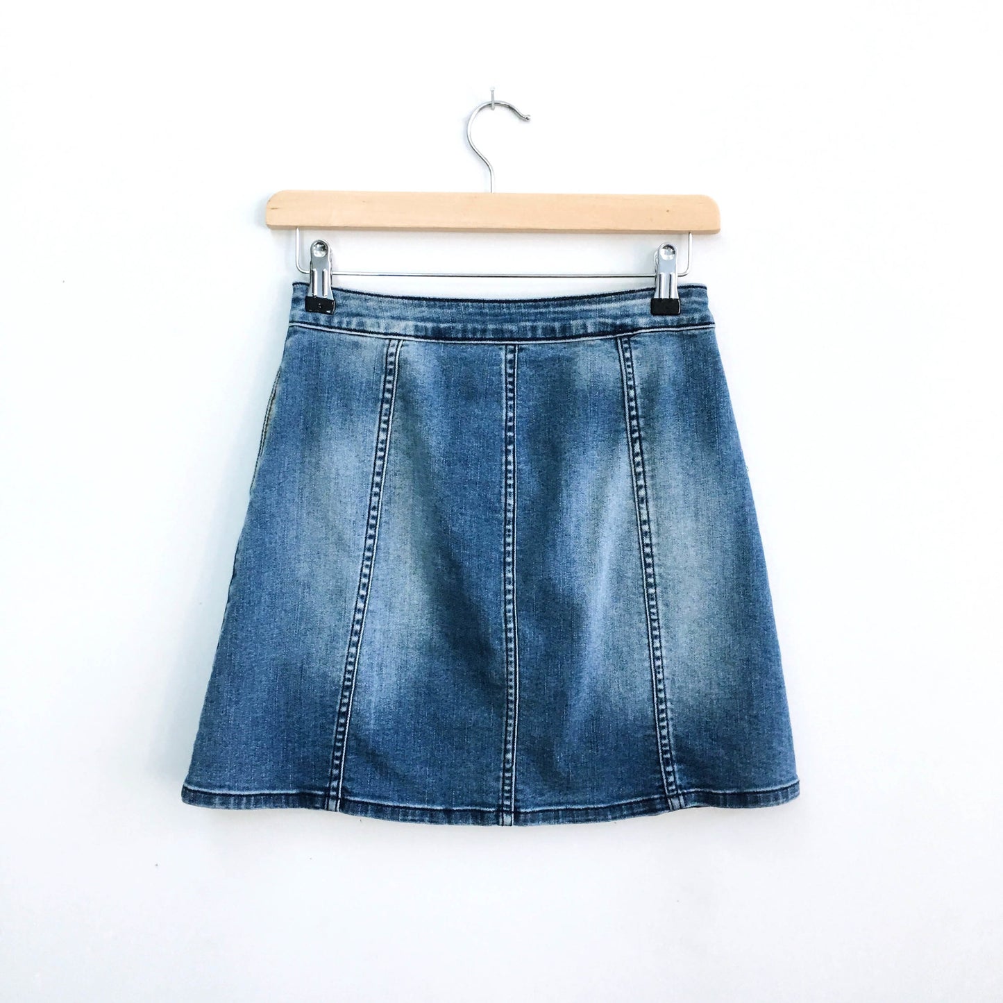 Calvin Klein button-front Denim Skirt - size 26