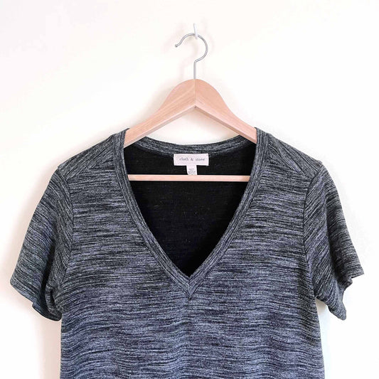 cloth & stone marled dark heather long v-neck tee - size small