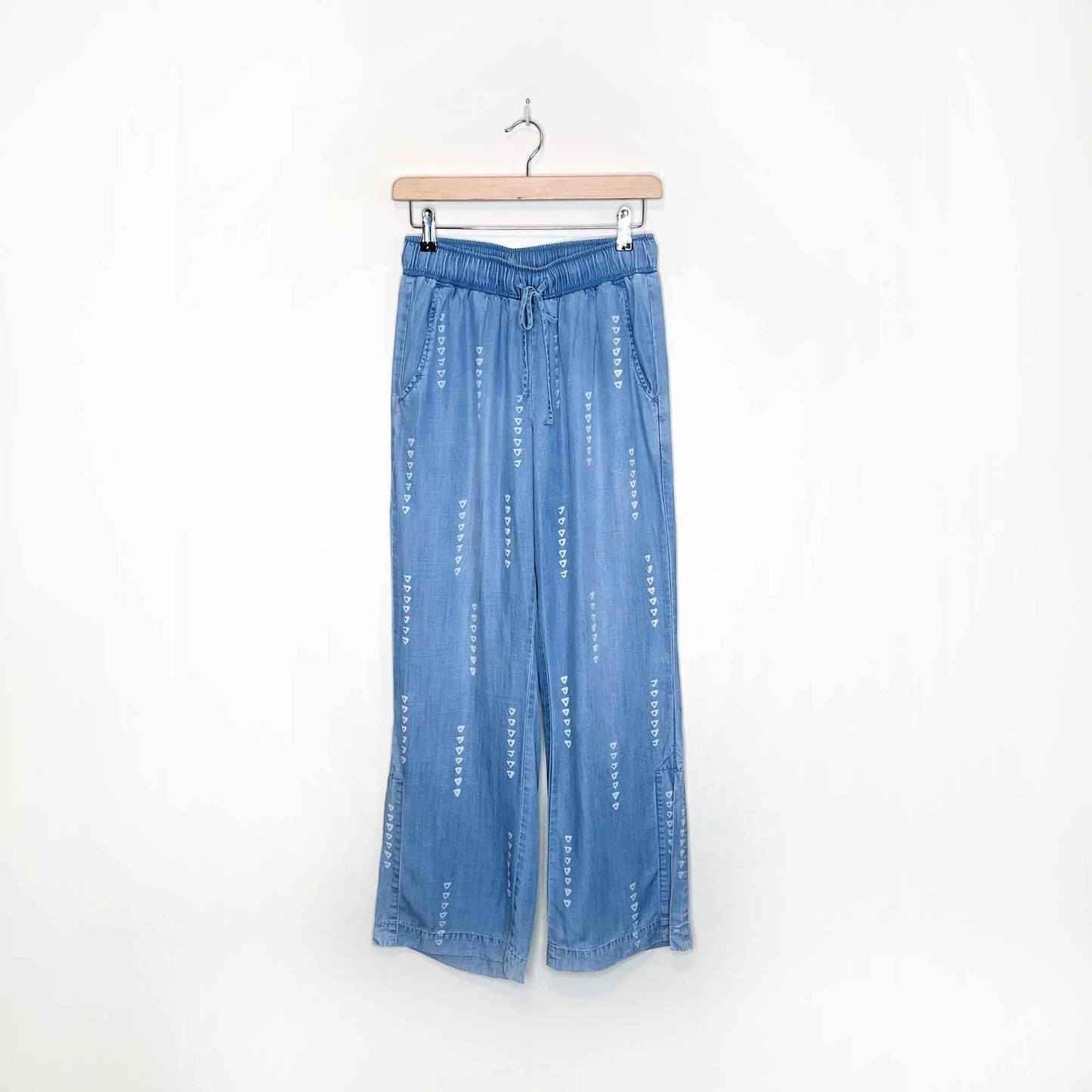 cloth & stone wide leg triangle stripes chambray pants - size small