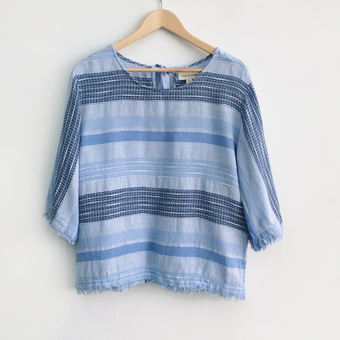 Cloth &amp; Stone Linen Weave top - size Small