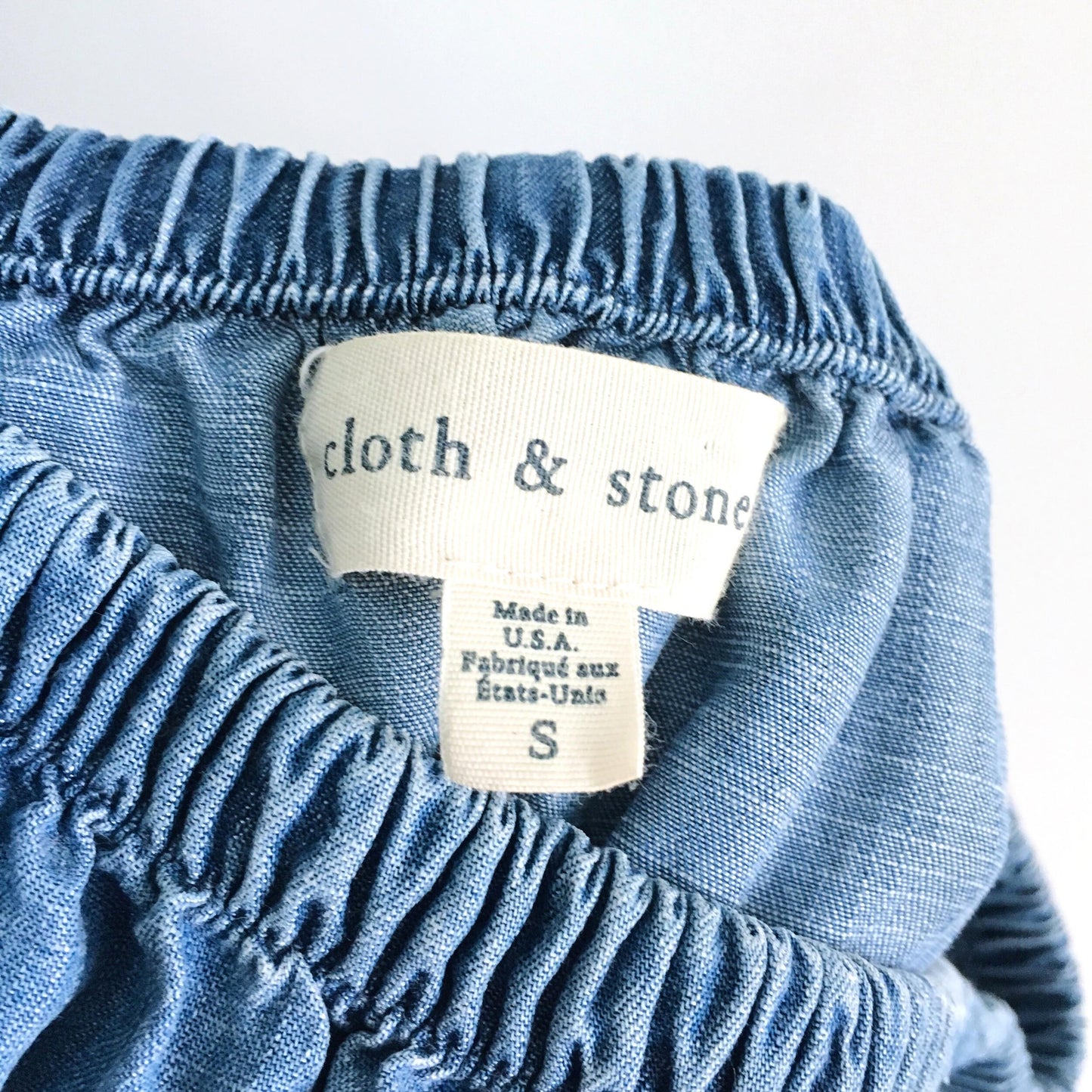 Cloth & Stone Chambray Off-Shoulder Top - size Small