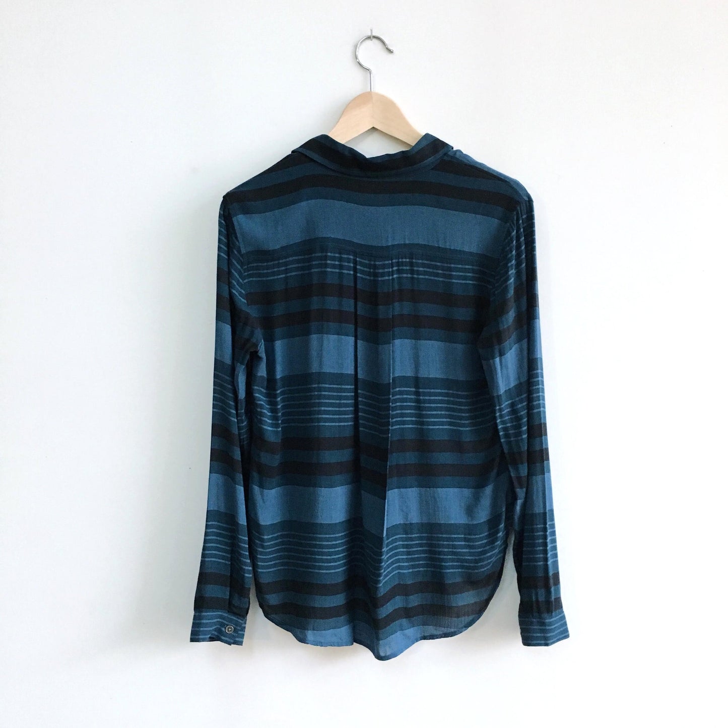 Cloth &amp; Stone Mixed Stripe Buttondown - size xs