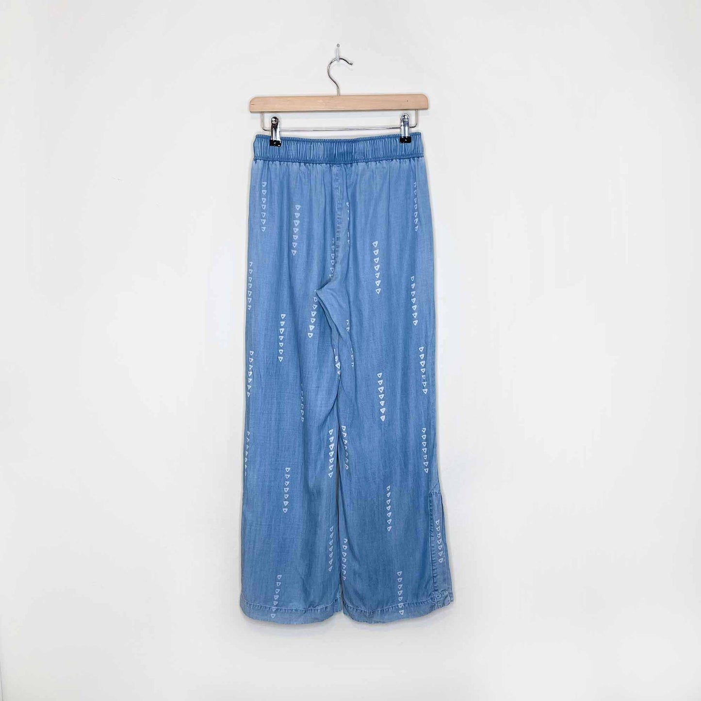 cloth & stone wide leg triangle stripes chambray pants - size small