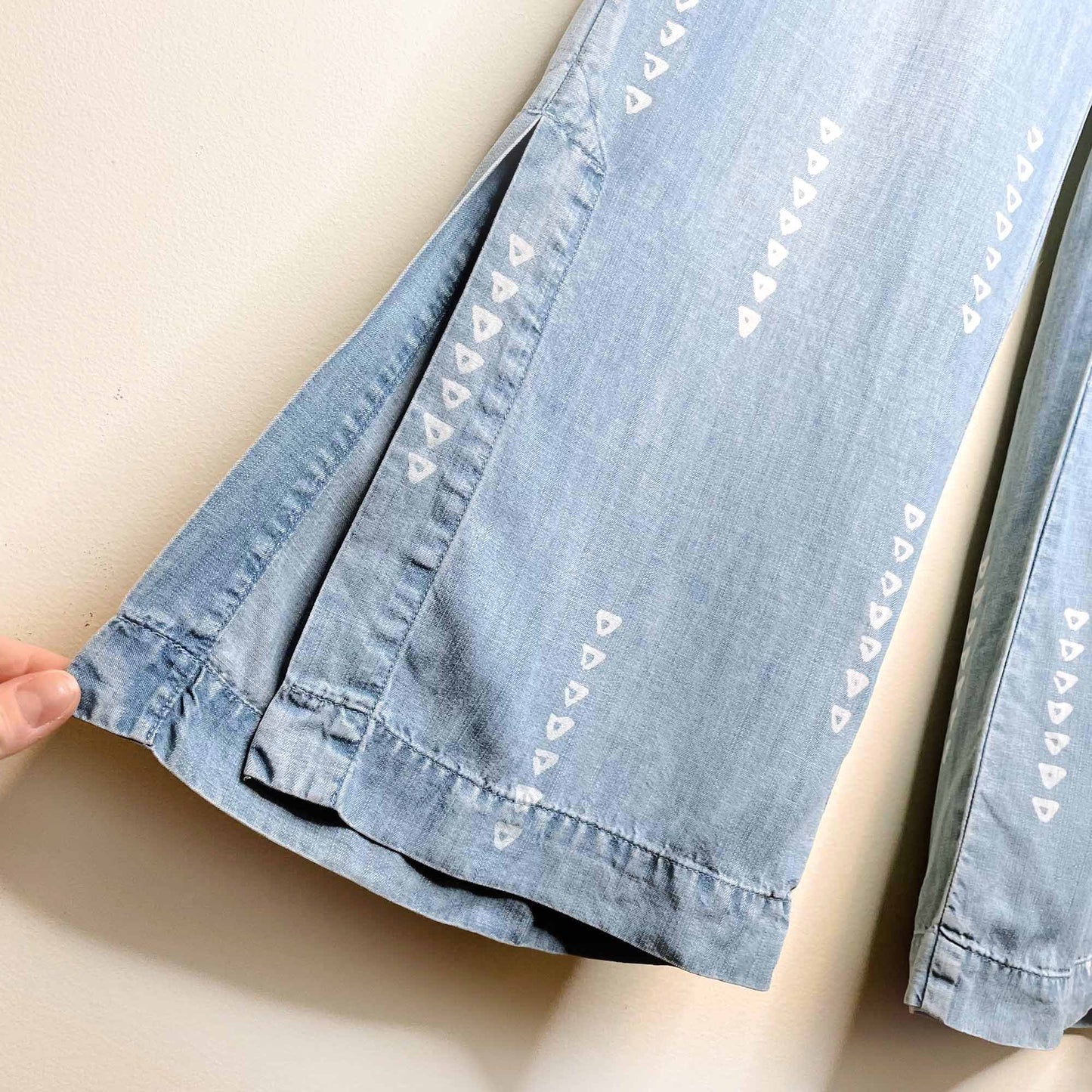 cloth & stone wide leg triangle stripes chambray pants - size small