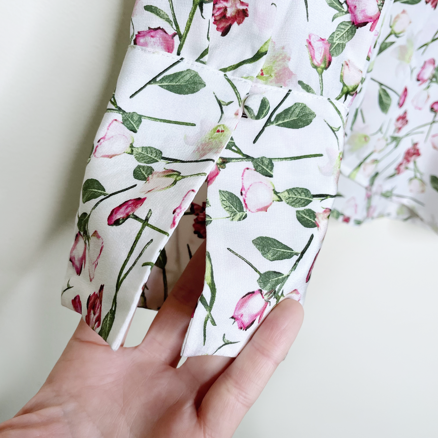 club monaco helek silk floral covered button blouse - size xs