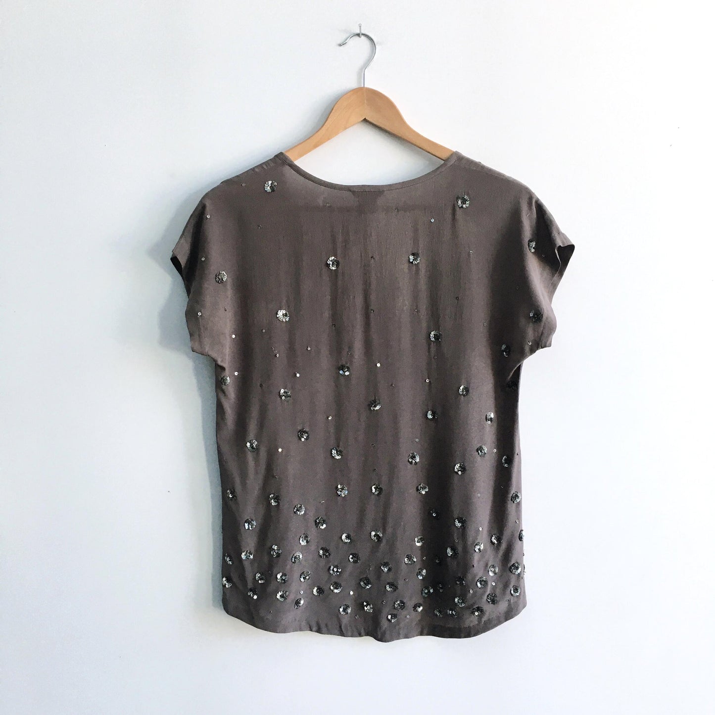 Club Monaco Silk Sequin Daria Tee - size xs