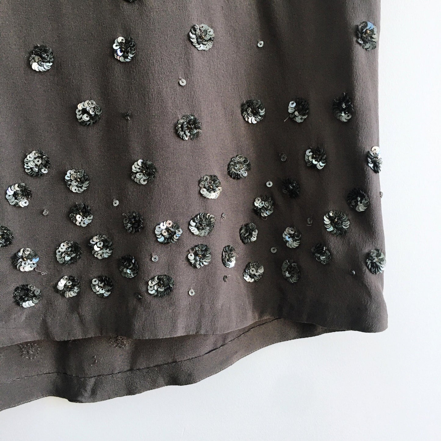 Club Monaco Silk Sequin Daria Tee - size xs