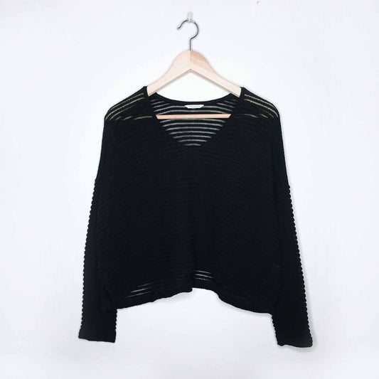 Club Monaco oversized ribbed v-neck top - size Small