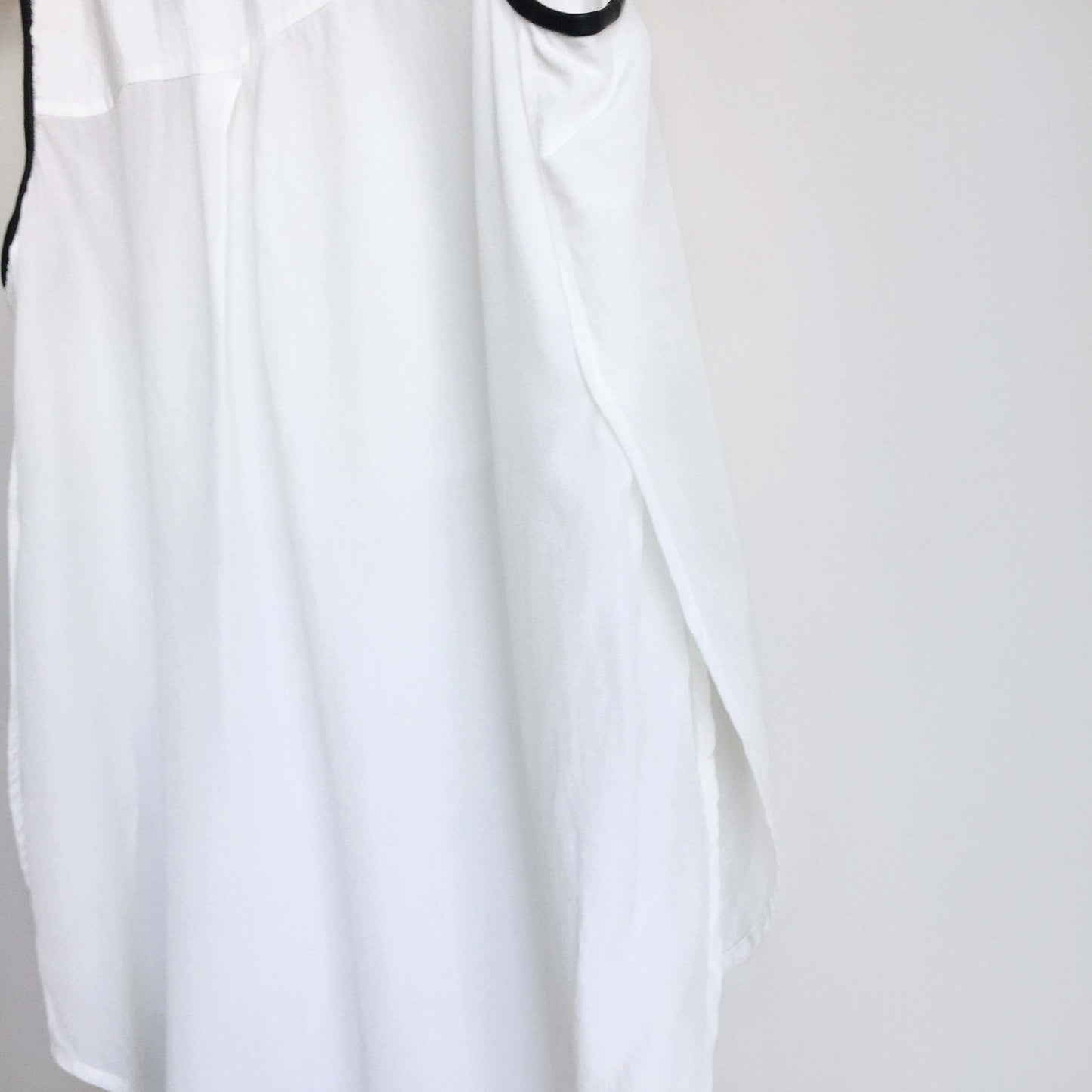 Club Monaco silk pocket tank - size xs