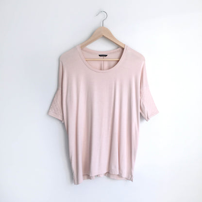 club monaco regan tee with leather sleeve - size medium