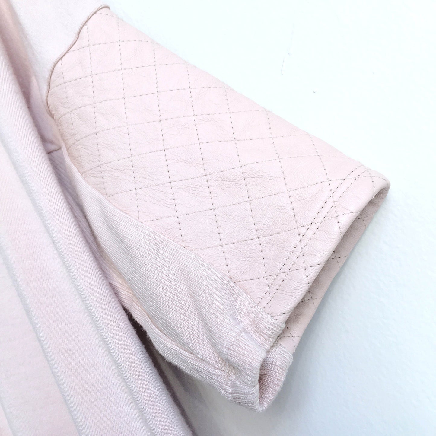 club monaco regan tee with leather sleeve - size medium