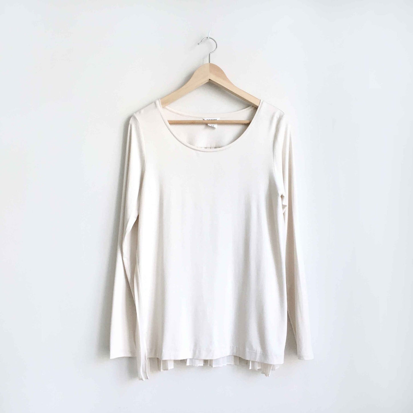 Club Monaco Kassandra accordion top - size Medium