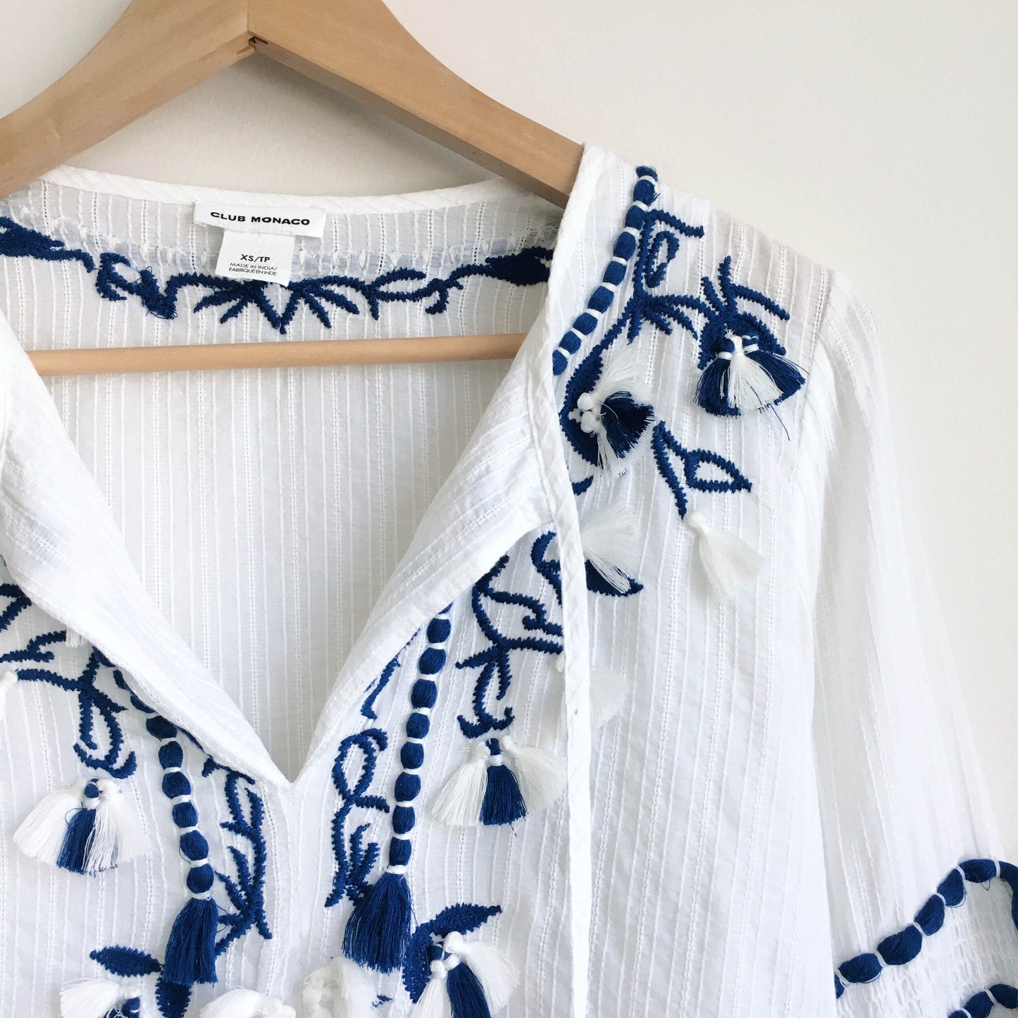 club monaco atashia boho tassel top - size xs