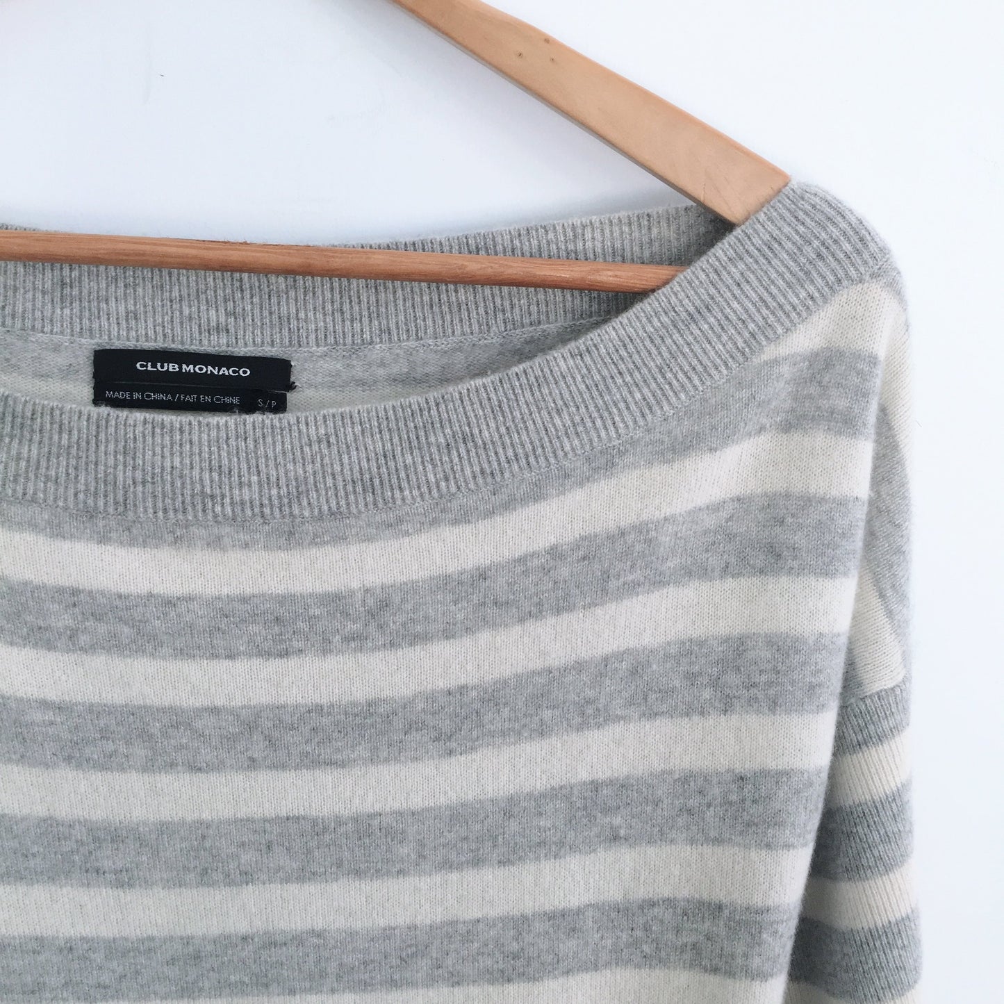 Club Monaco Boatneck Cashmere Sweater - size Small