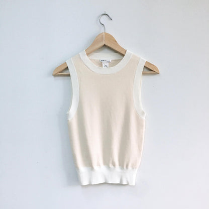 Club Monaco sleeveless Sweater - size xs