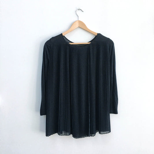 Club Monaco Accordion Shirt - size Small