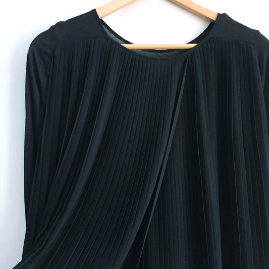 Club Monaco Accordion Shirt - size Small