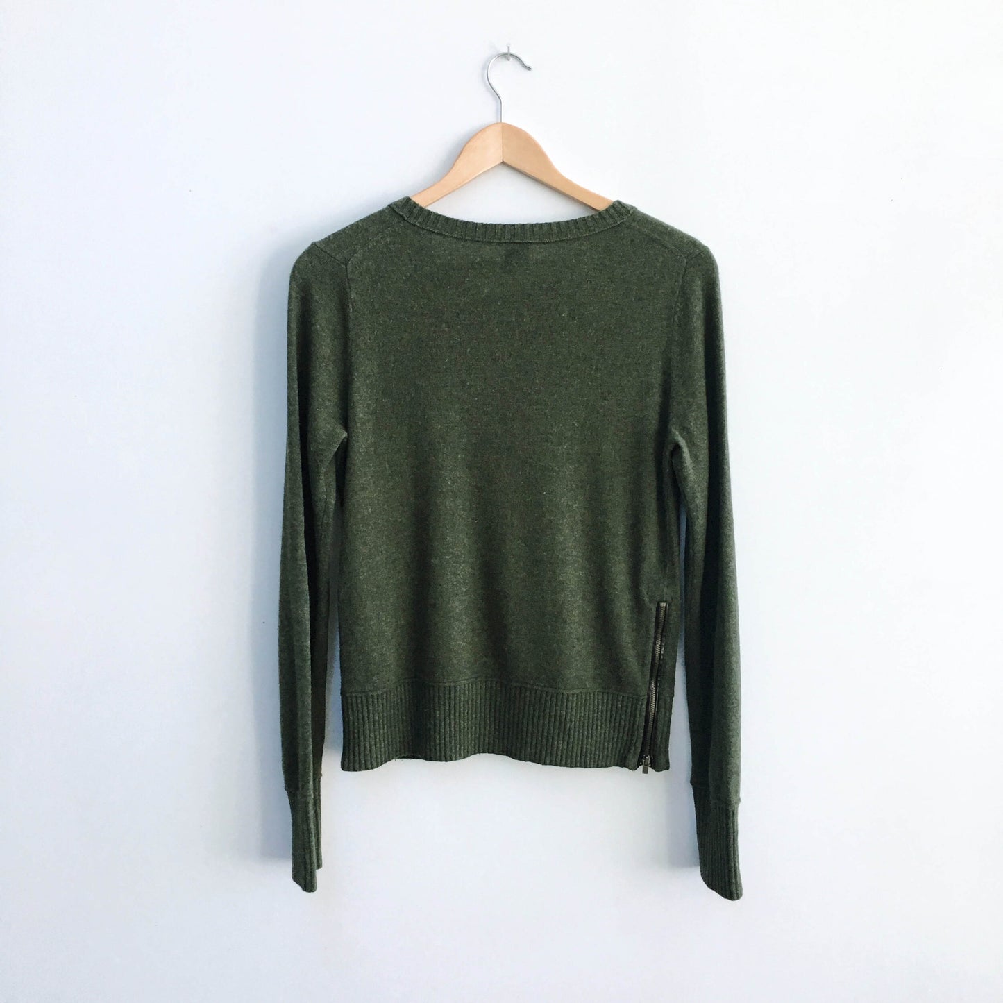 Club Monaco Cashmere-blend side zip Sweater - size Small