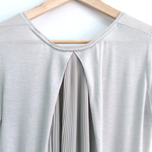 Club Monaco Linen Tee - size XS