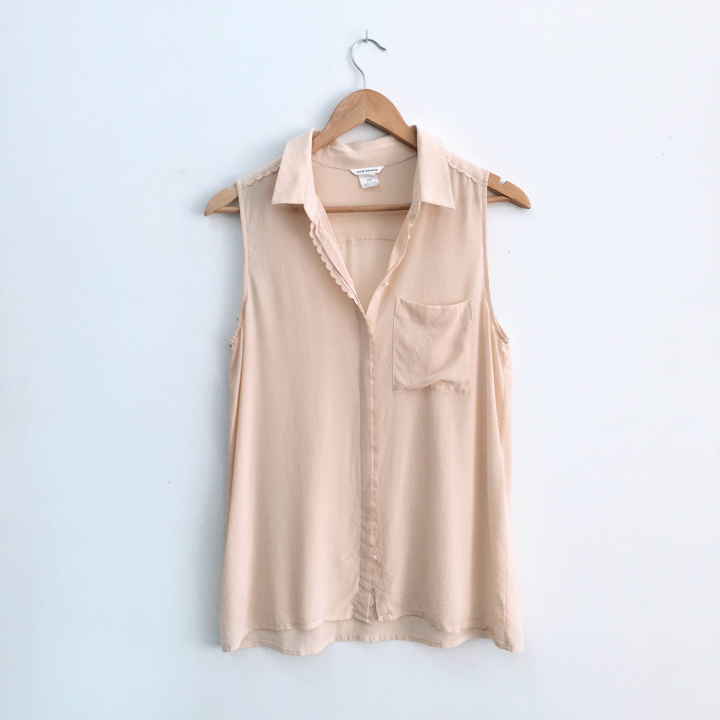 Club Monaco silk shirt with scallop edge - size Small