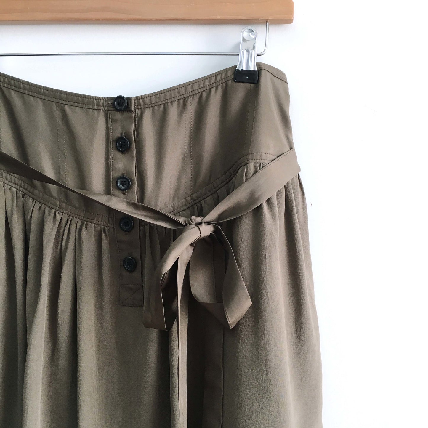 Club Monaco Silk Skirt - size 4