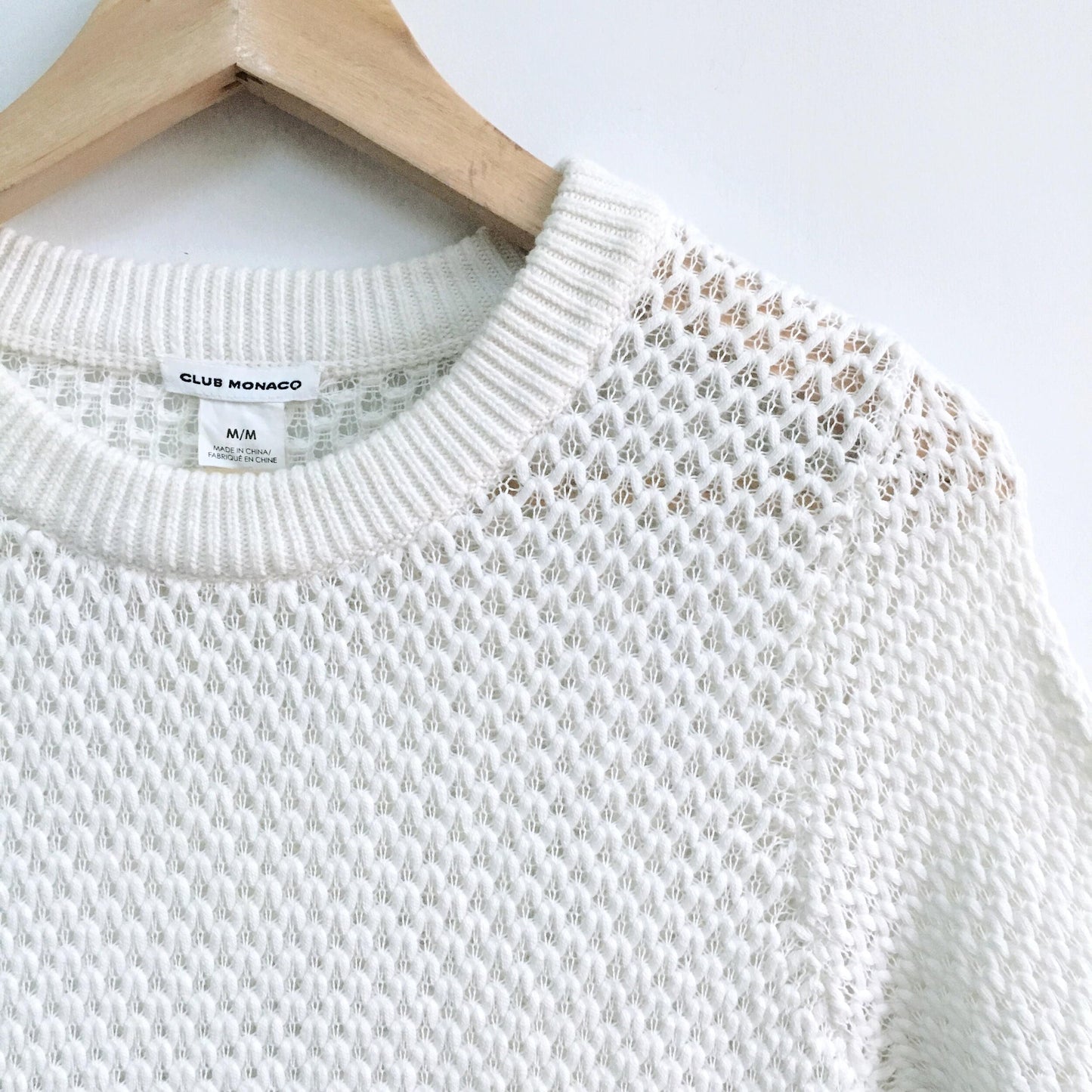 Club Monaco loose-knit Sweater - size Medium