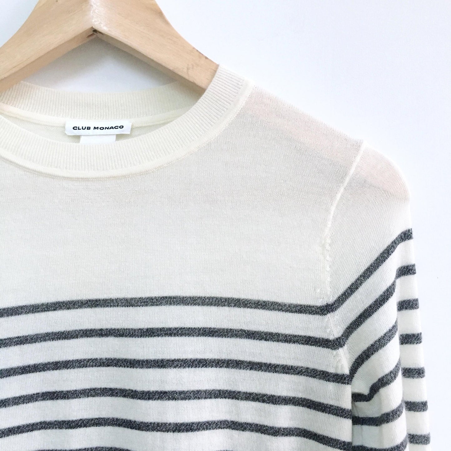 Club Monaco Telicia Merino Wool Pullover - size xs