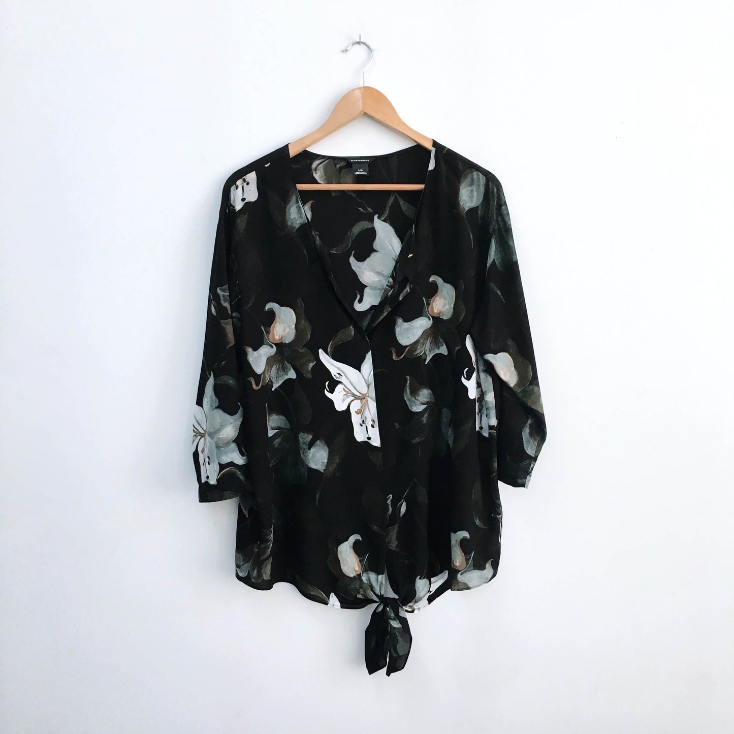 Club Monaco Harriet silk tie-front Blouse - size Large