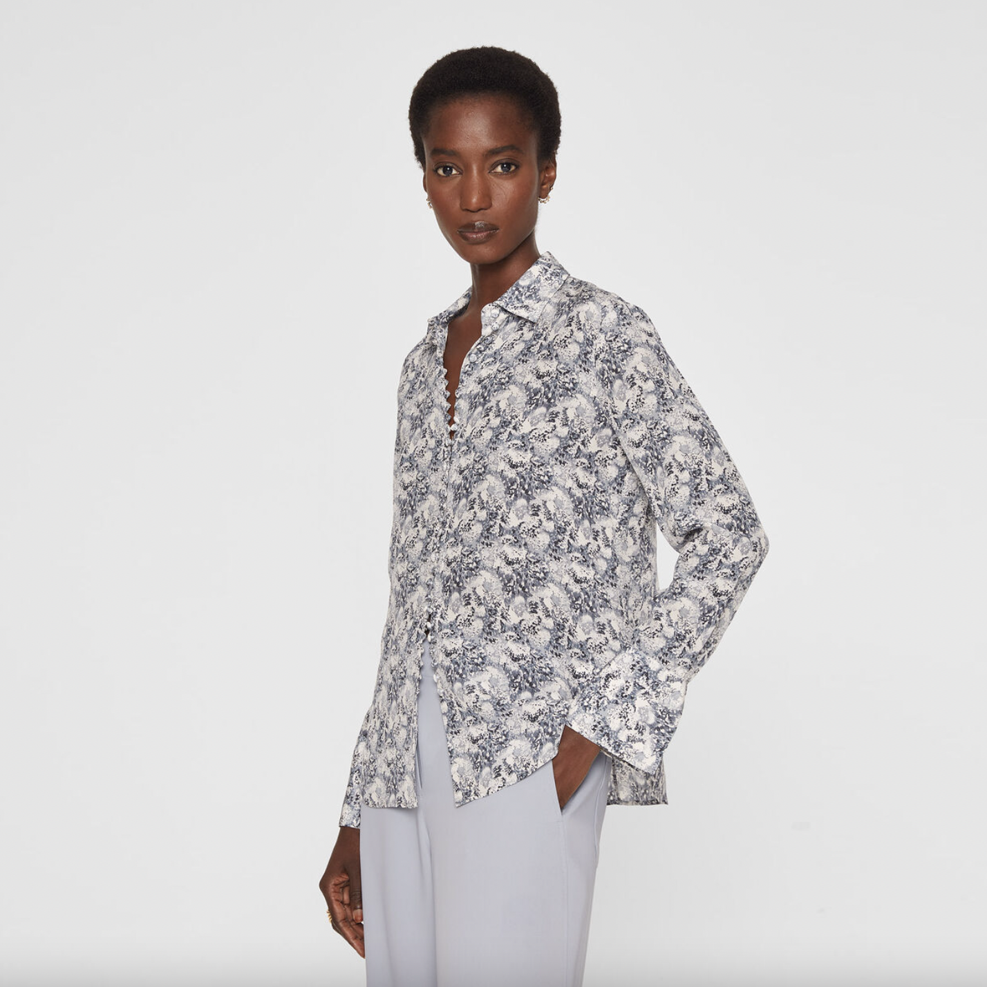 club monaco helek silk floral covered button blouse - size xs