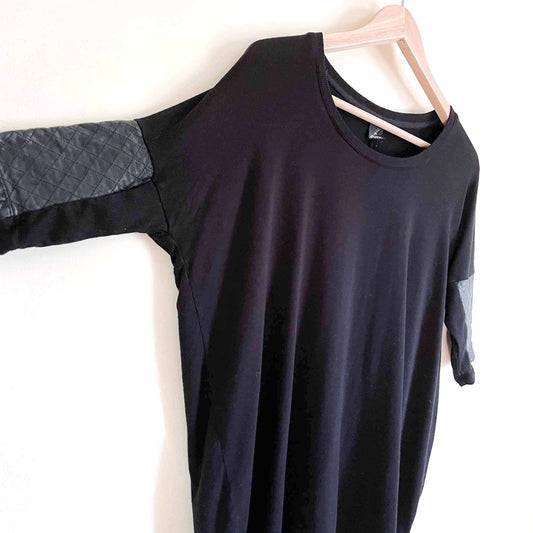 Club Monaco Regan tee with leather sleeve - size Small