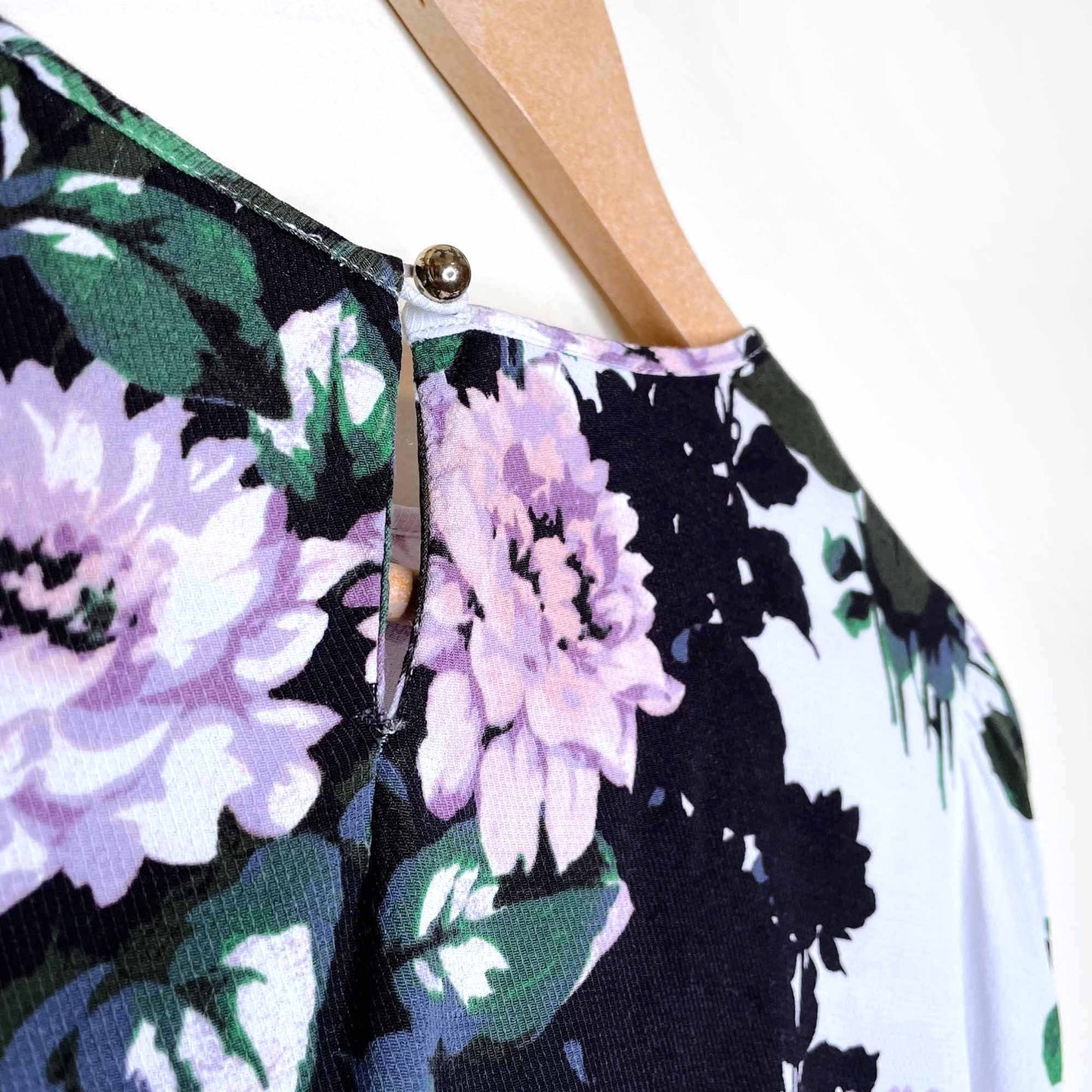 club monaco amund floral blouse with pleated bell sleeves - size small