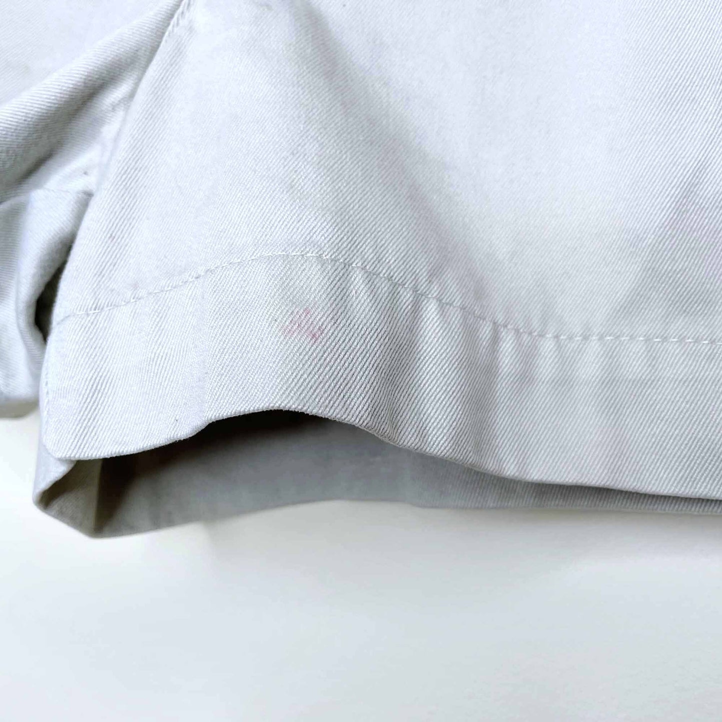 Vintage Club Monaco high rise twill shorts - size 6