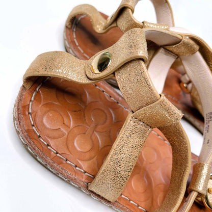 coach ruby leather metallic thong sandal - size 9